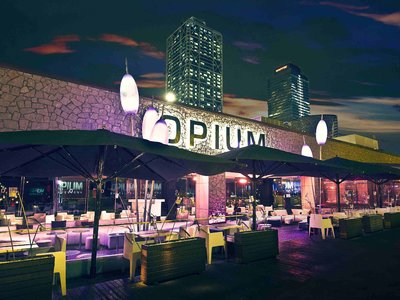opium barcelona terraza